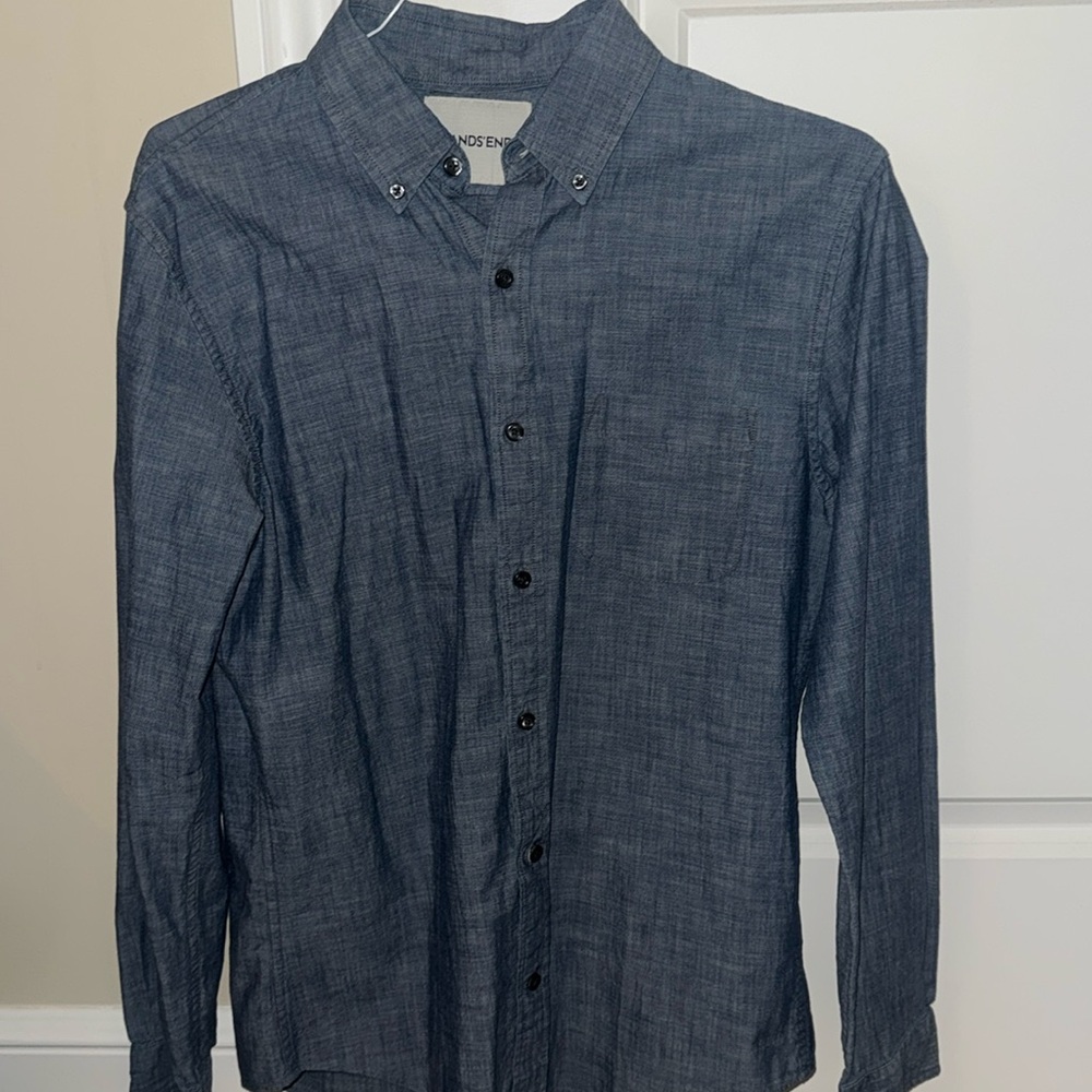 Lands’ End Men’s medium casual button shirt